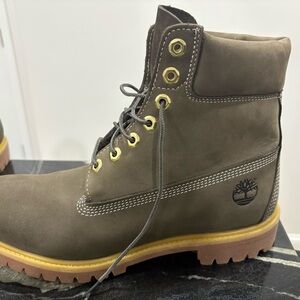 NEW Men’s Timberland Boots- size 10.5